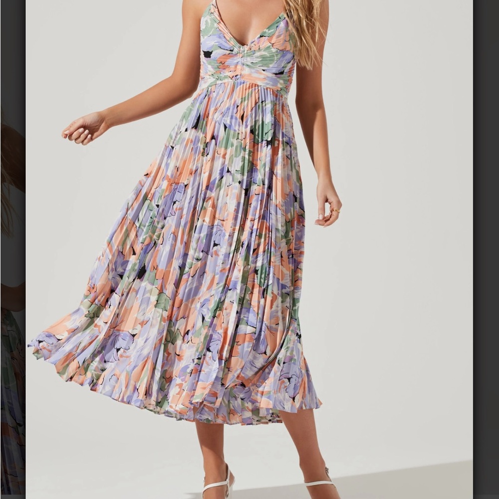 ASTR the Label Blythe Floral Plisse Midi Dress Womens size Large multicolor